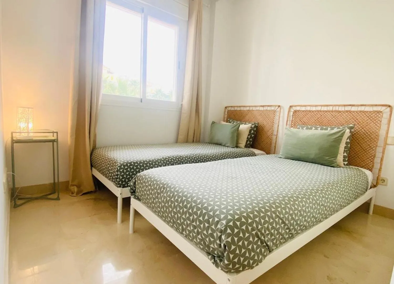 Calanova Grand Golf 2 Bed Apartment - Golf Course Views Μάλαγα